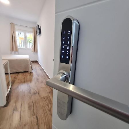 אלחרקה Hostal Santa Ana מראה חיצוני תמונה