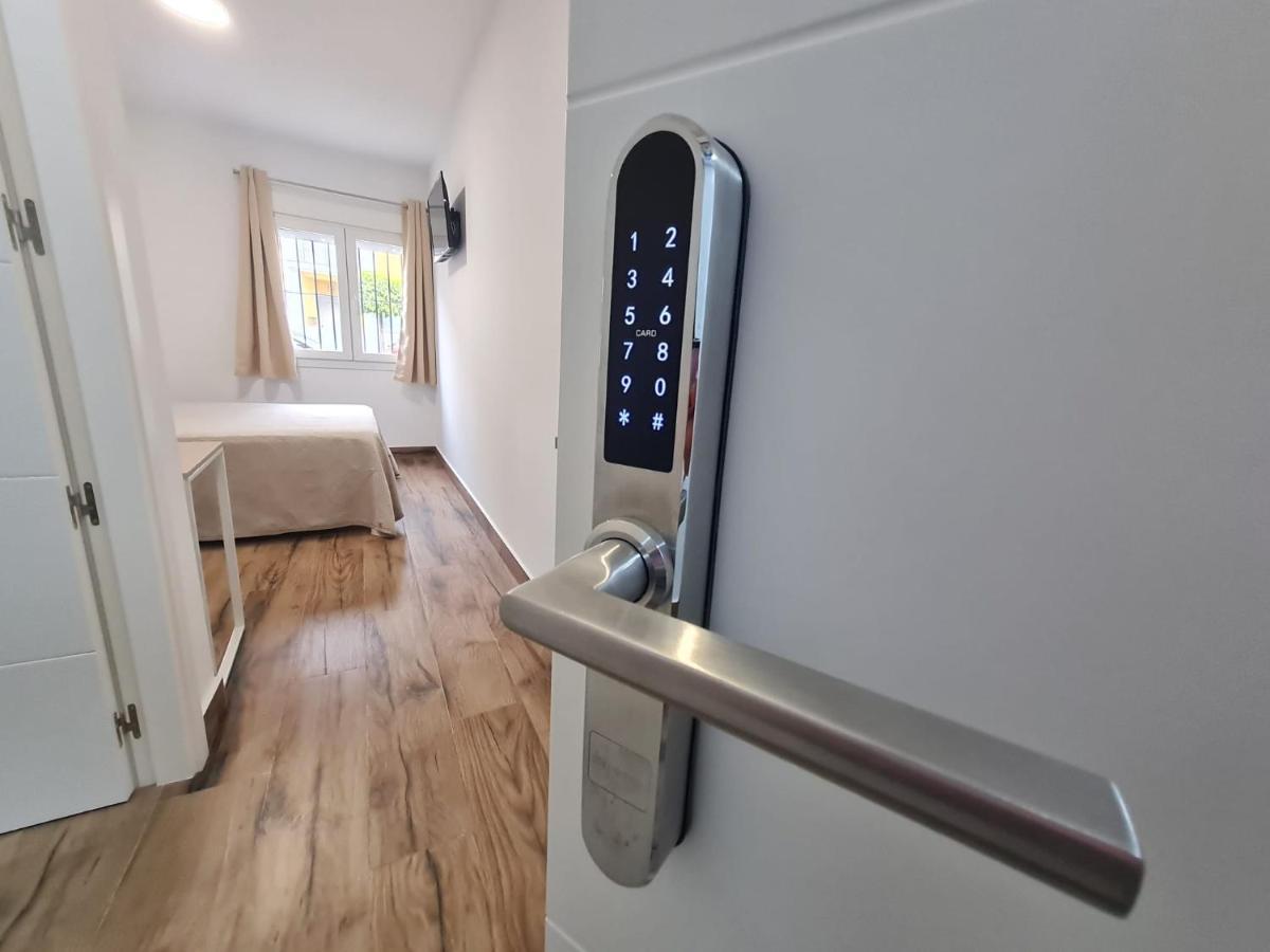 אלחרקה Hostal Santa Ana מראה חיצוני תמונה